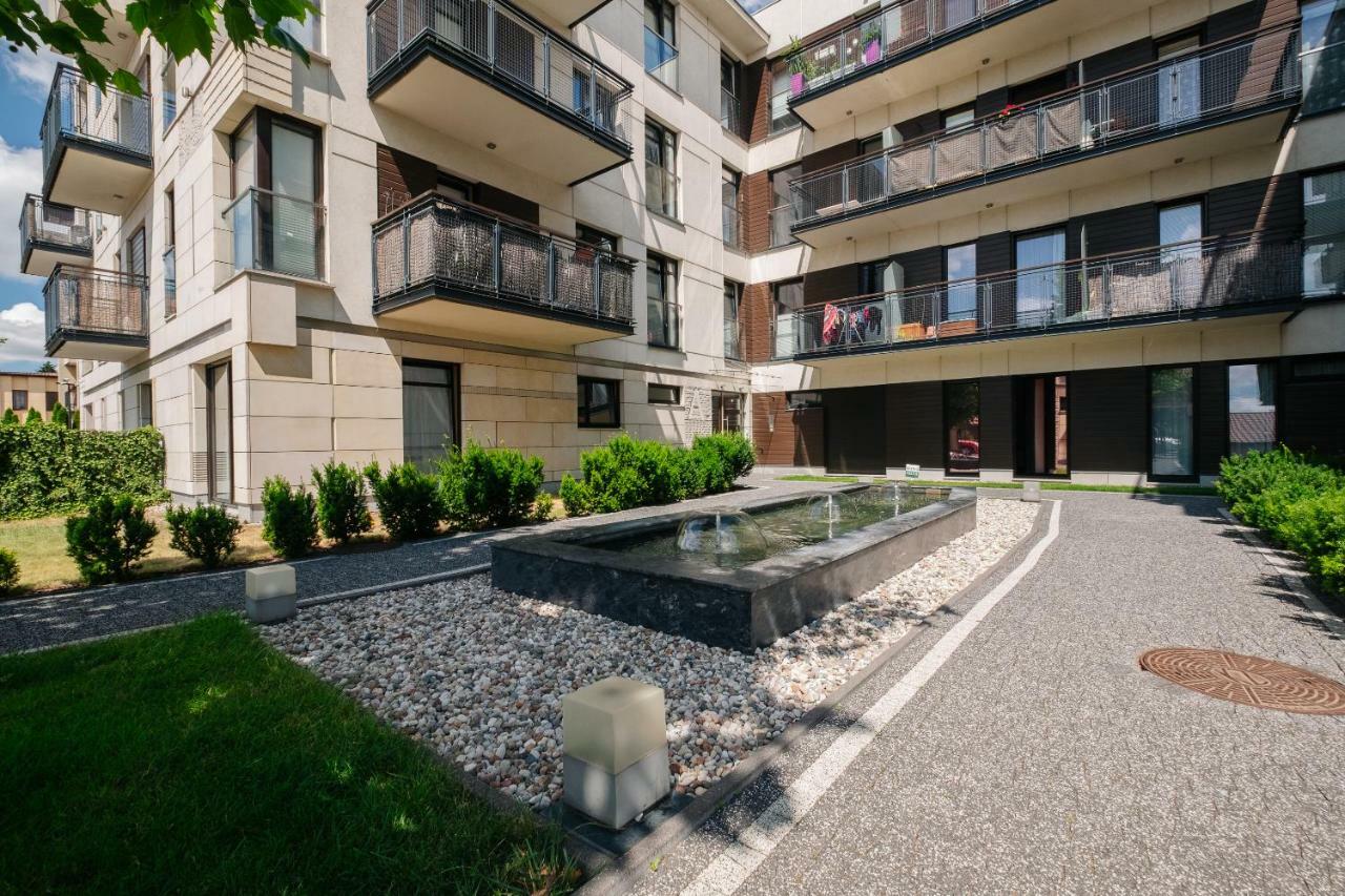 Modern Apartment Across The Ponds Warsaw Ngoại thất bức ảnh