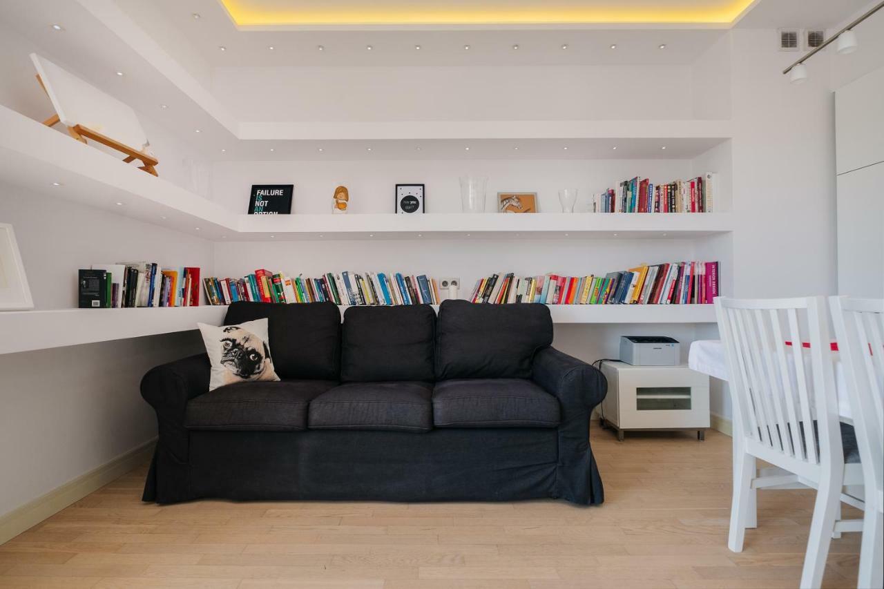Modern Apartment Across The Ponds Warsaw Ngoại thất bức ảnh