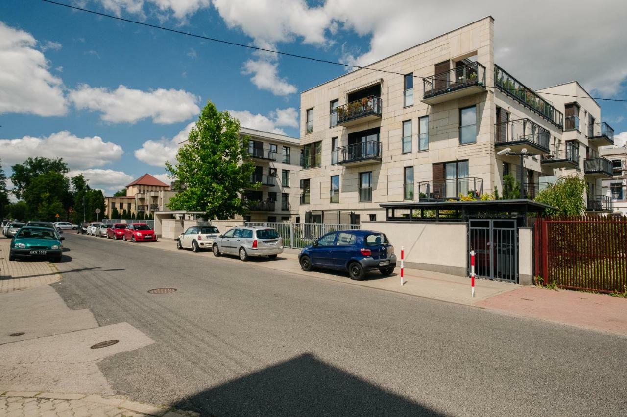 Modern Apartment Across The Ponds Warsaw Ngoại thất bức ảnh